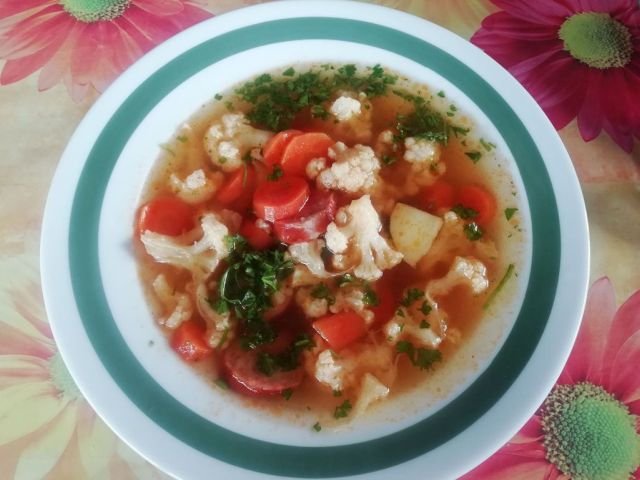 Najjednoduchšia letná zeleninová polievka – rýchly recept